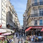 Charming Flat, Center Of Paris